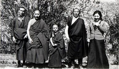 File:Khenpo Thubten Dzogchen Rinpoche parents.JPG