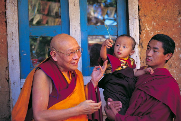 File:Trulshik Rinpoche and Yangsi Rinpoche, Maritika Cave, Nepal. 1995, photo by mattheiu Ricard.jpg