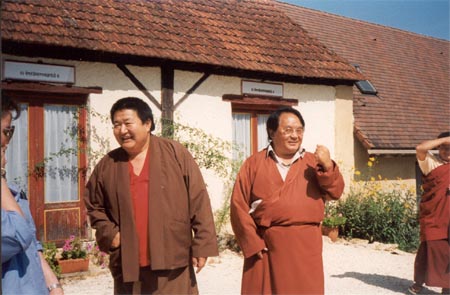 File:Shenphen Sogyal Rinpoches.jpg
