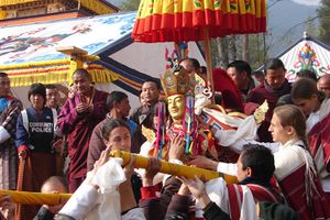 Thinley Norbu Rinpoche Kudung.jpg